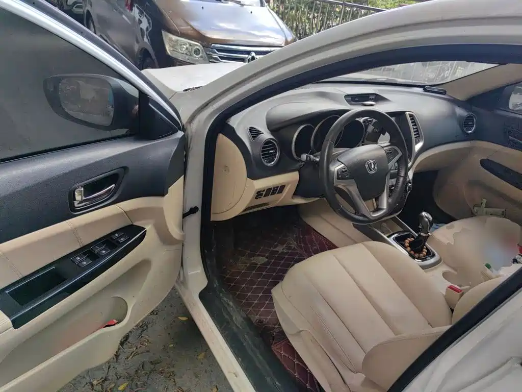 Changan Eado 2015 — фото 17