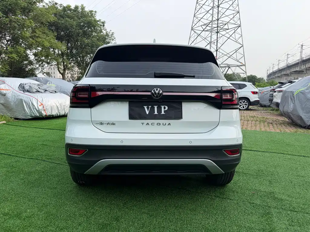 Volkswagen Tacqua 2022