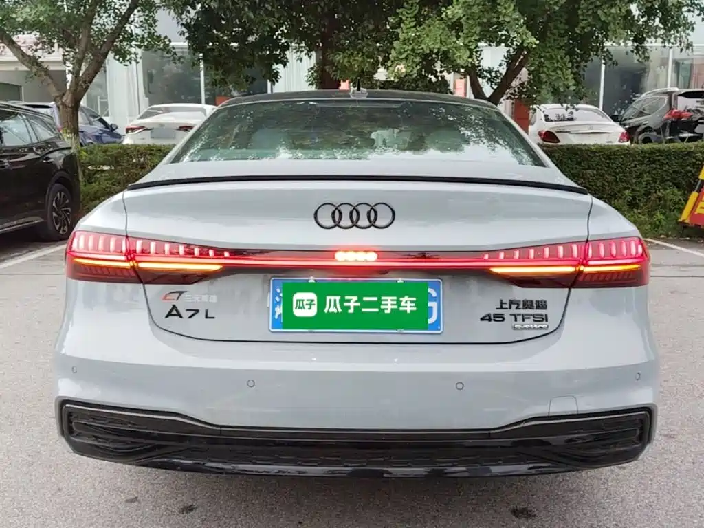 Audi A7L 2025 — фото 6