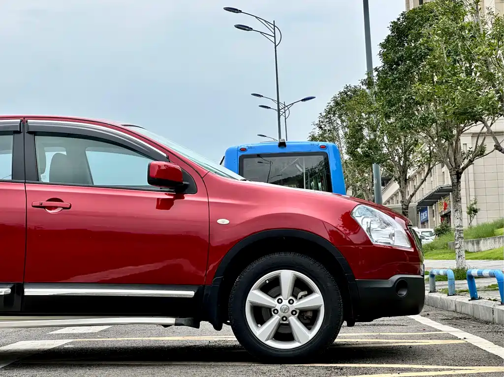 Nissan Qashqai 2011 — фото 13