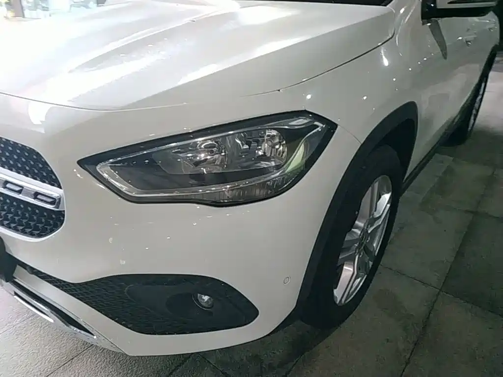 Mercedes-Benz GLA 2020 — фото 24