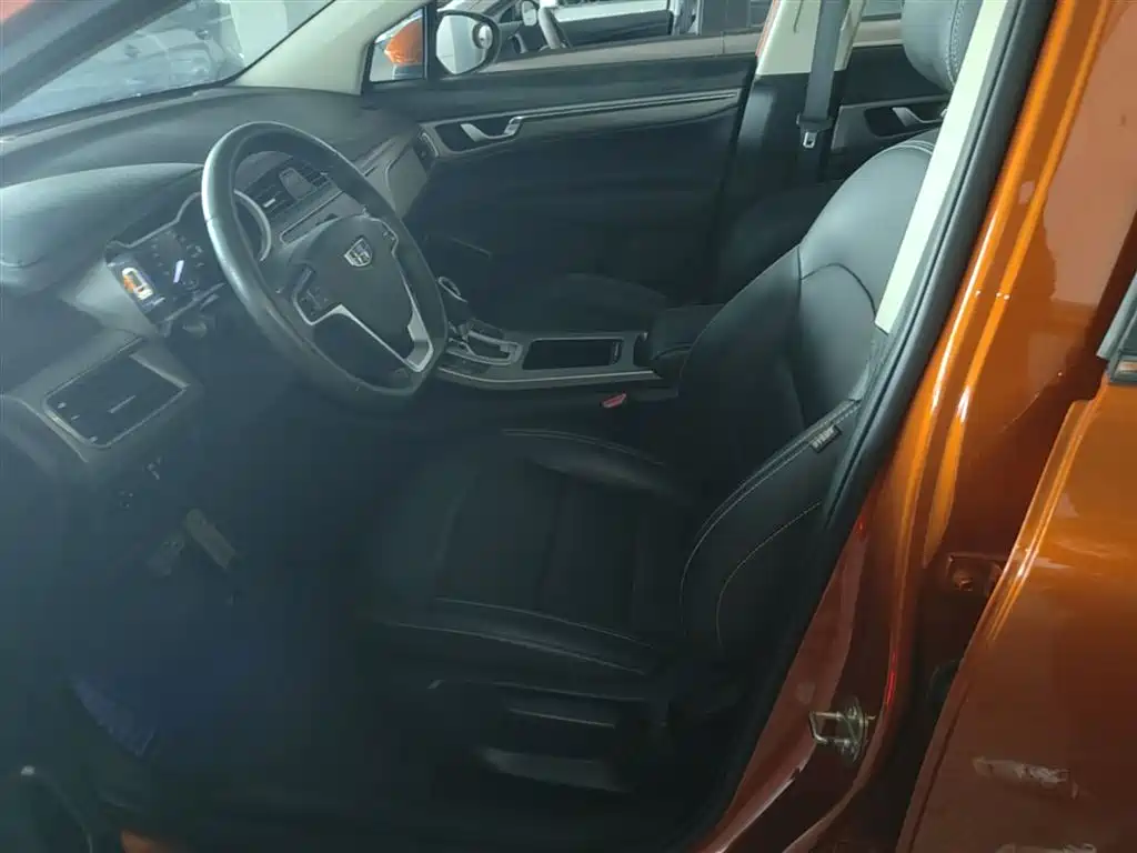 Geely Emgrand GS 2019 — фото 15
