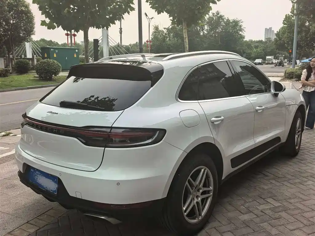 Porsche Macan 2020