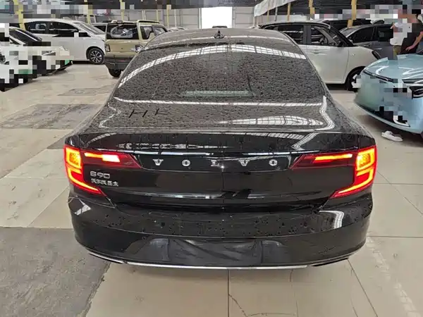 Volvo S90 2018