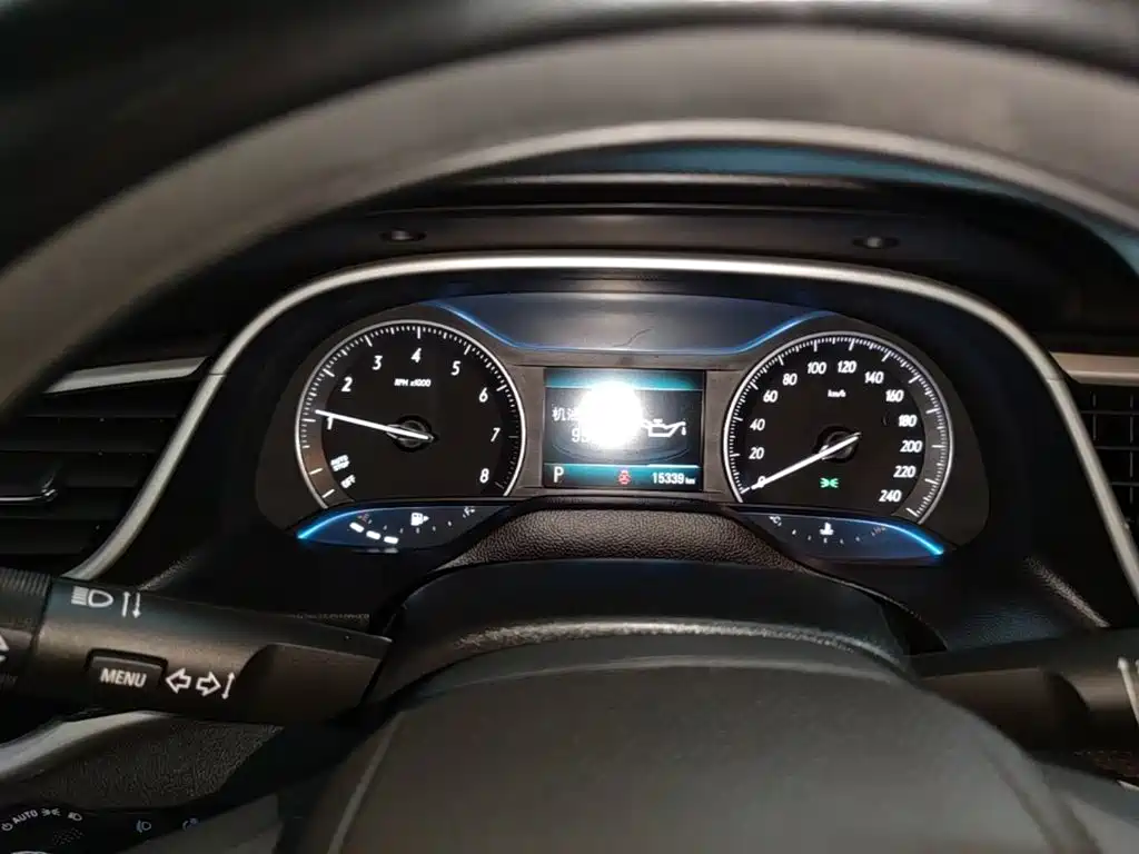 Buick Excelle 2023 — фото 12