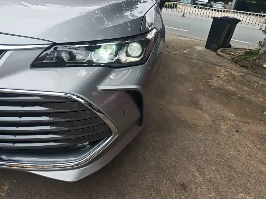 Toyota Avalon 2020 — фото 24