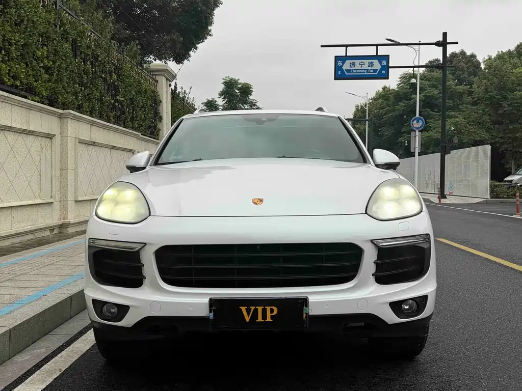 Porsche Cayenne 2015 — фото 2