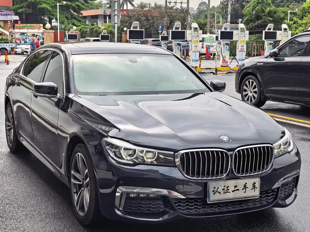 BMW 7 Series 2019 — фото 3