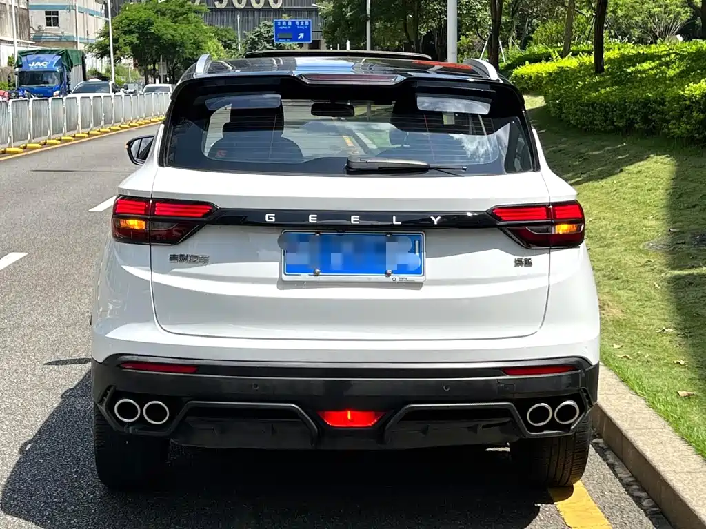 Geely Binyue 2021 — фото 17