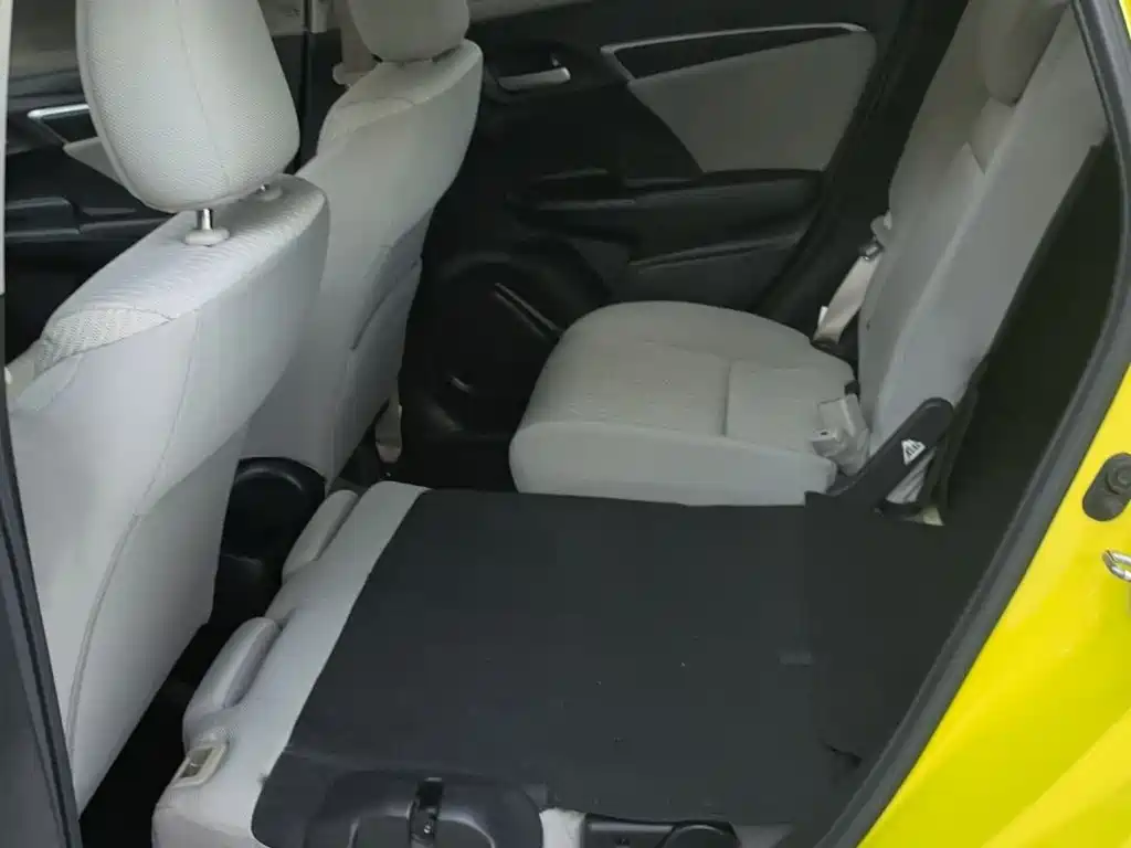 Honda Fit 2016 — фото 16