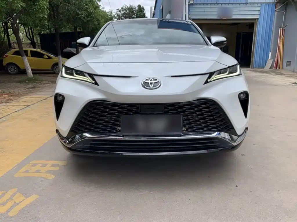 Toyota Venza 2022 — фото 12