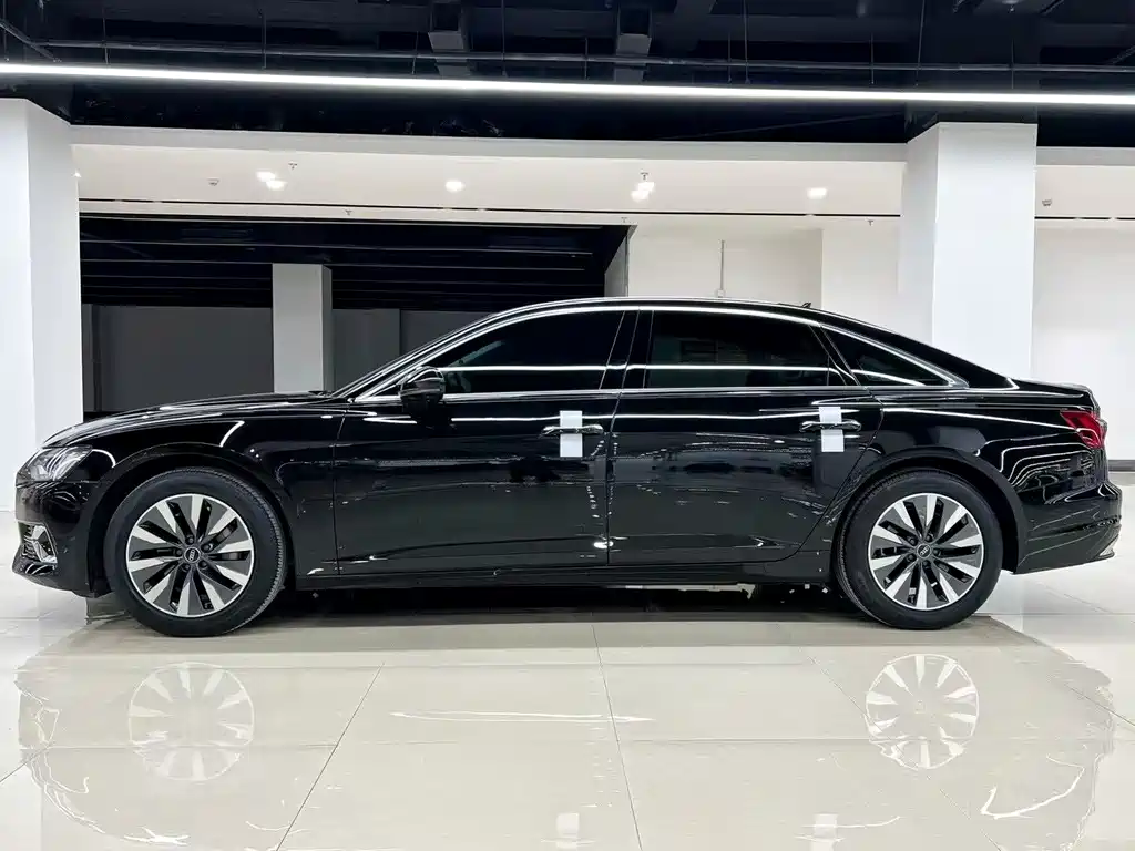 Audi A6L 2023 — фото 3