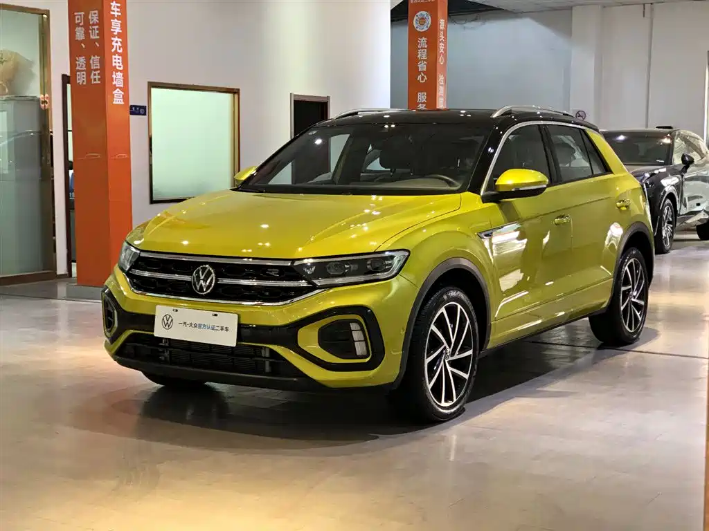 Volkswagen T-Roc 2023 — фото 1