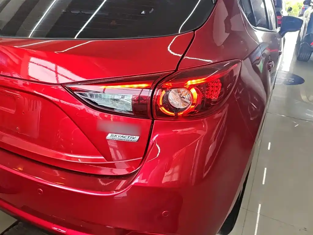Mazda 3 Axela 2017 — фото 8