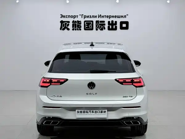 Volkswagen Golf 2024