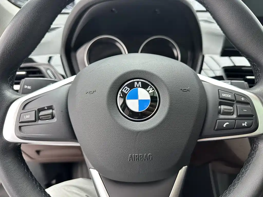 BMW X1 2022 — фото 13