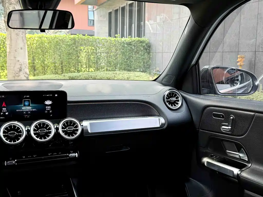Mercedes-Benz GLB 2021 — фото 17
