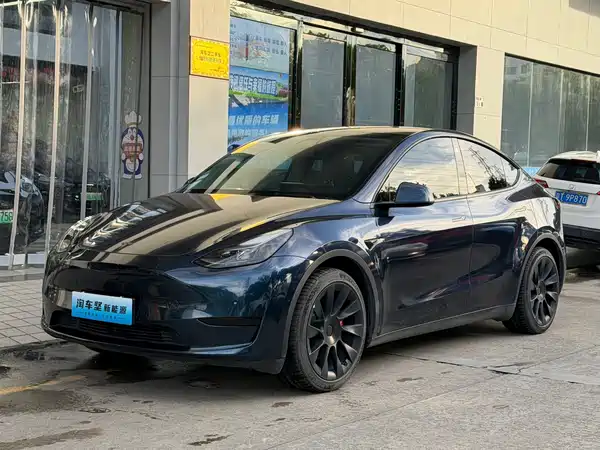 Tesla Model Y 2022