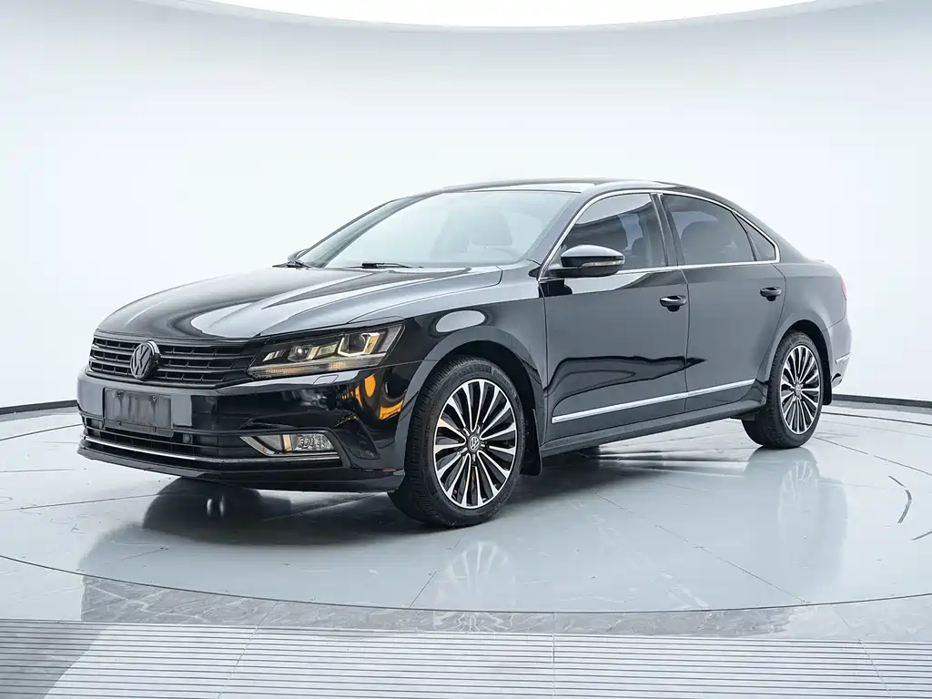 Volkswagen Passat 2017 — фото 1