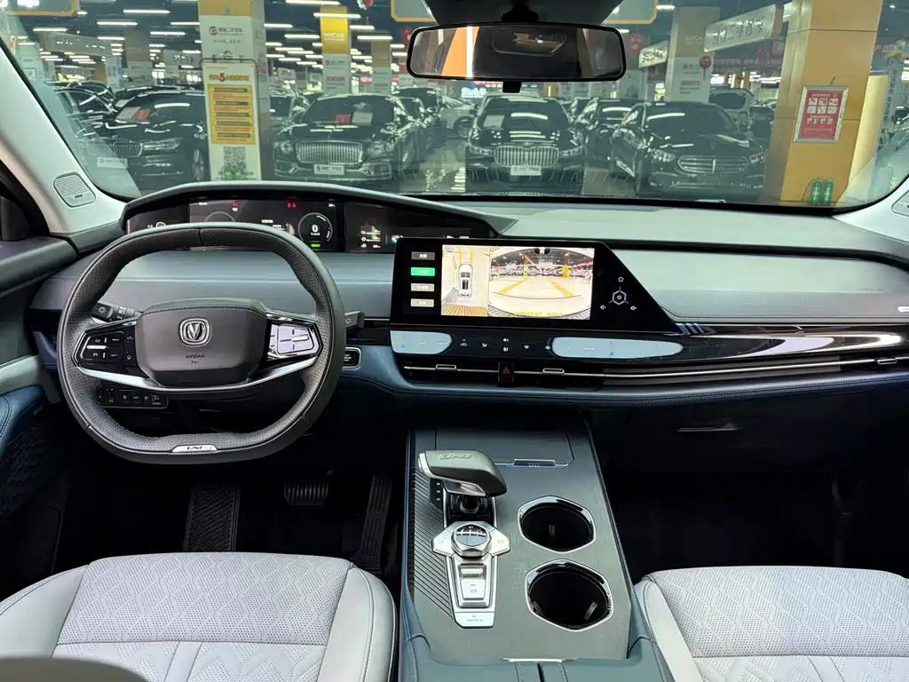 Changan UNI-K Smart Electronic Idd 2022 — фото 5