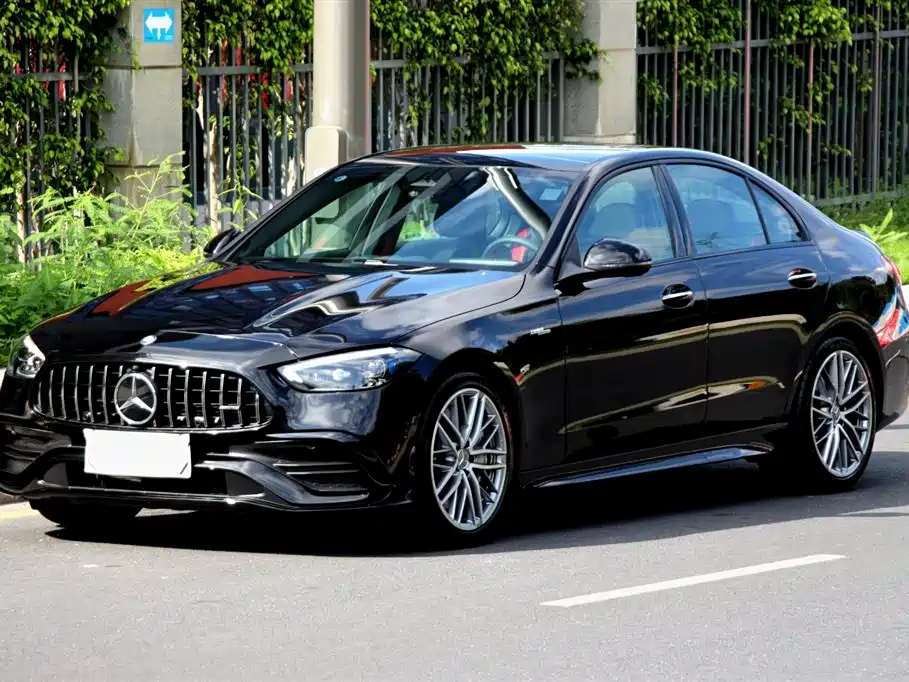 Mercedes-Benz C-Class AMG 2025 — фото 1