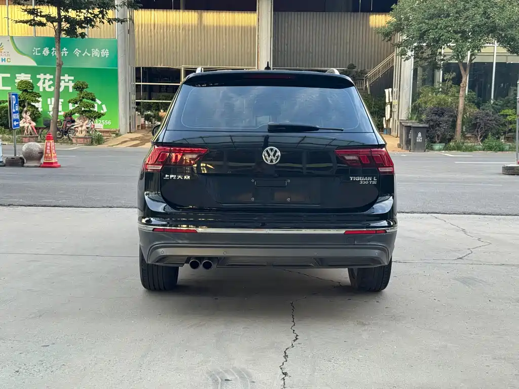 Volkswagen Tiguan L 2020 — фото 6