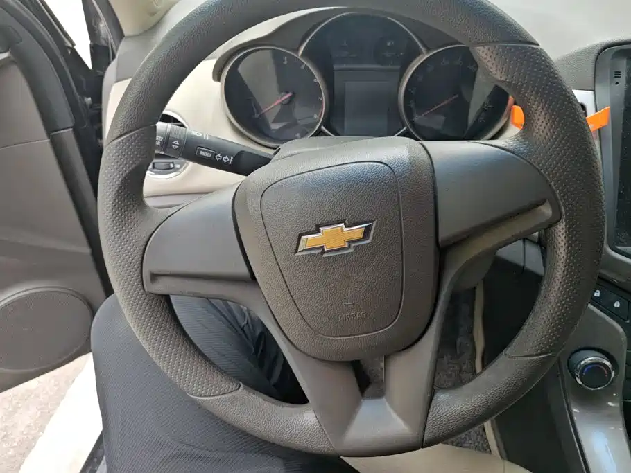Chevrolet Cruze 2015 — фото 15