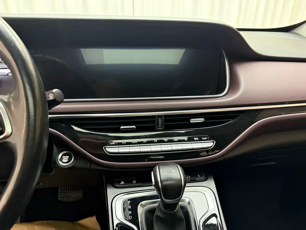 GAC Trumpchi M6 2022 — фото 11