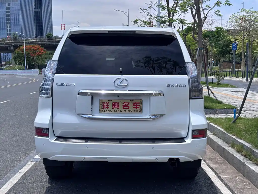 Lexus GX 2016 — фото 18