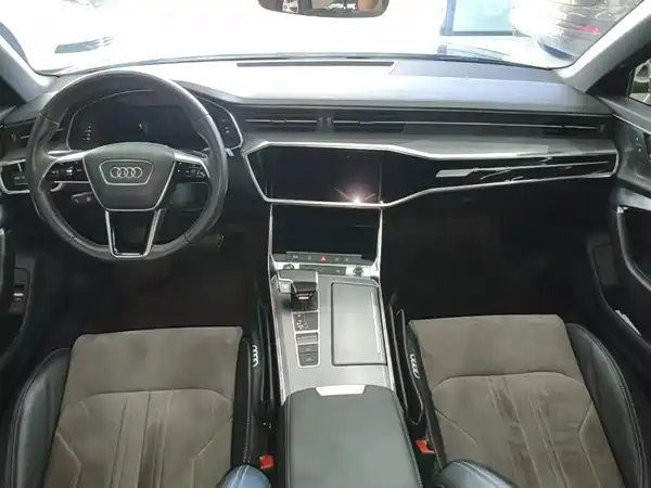 Audi A6L 2021