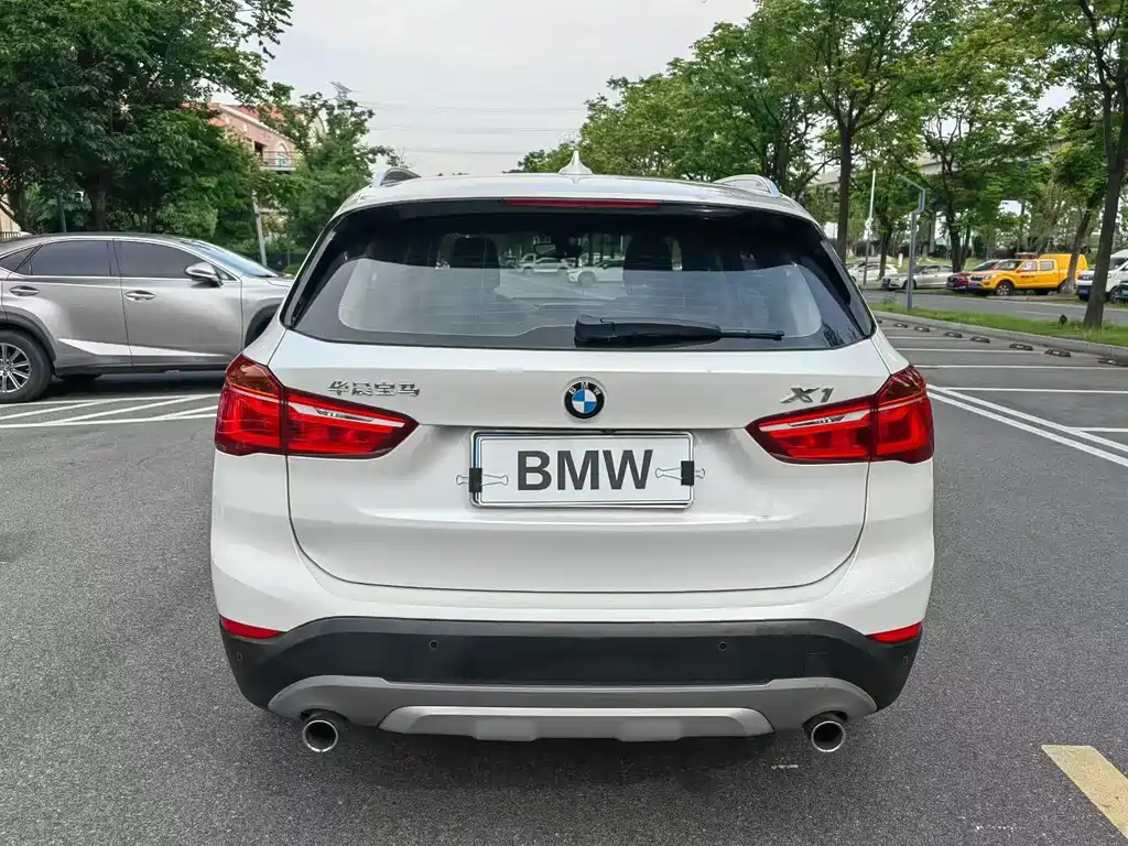 BMW X1 2018 — фото 8