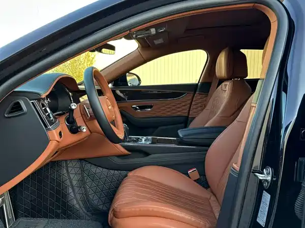 Bentley Flying Spur 2023
