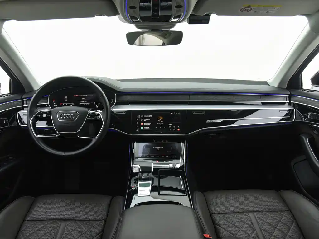 Audi A8 2021 — фото 11