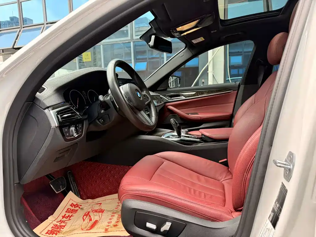 BMW 5 Series 2019