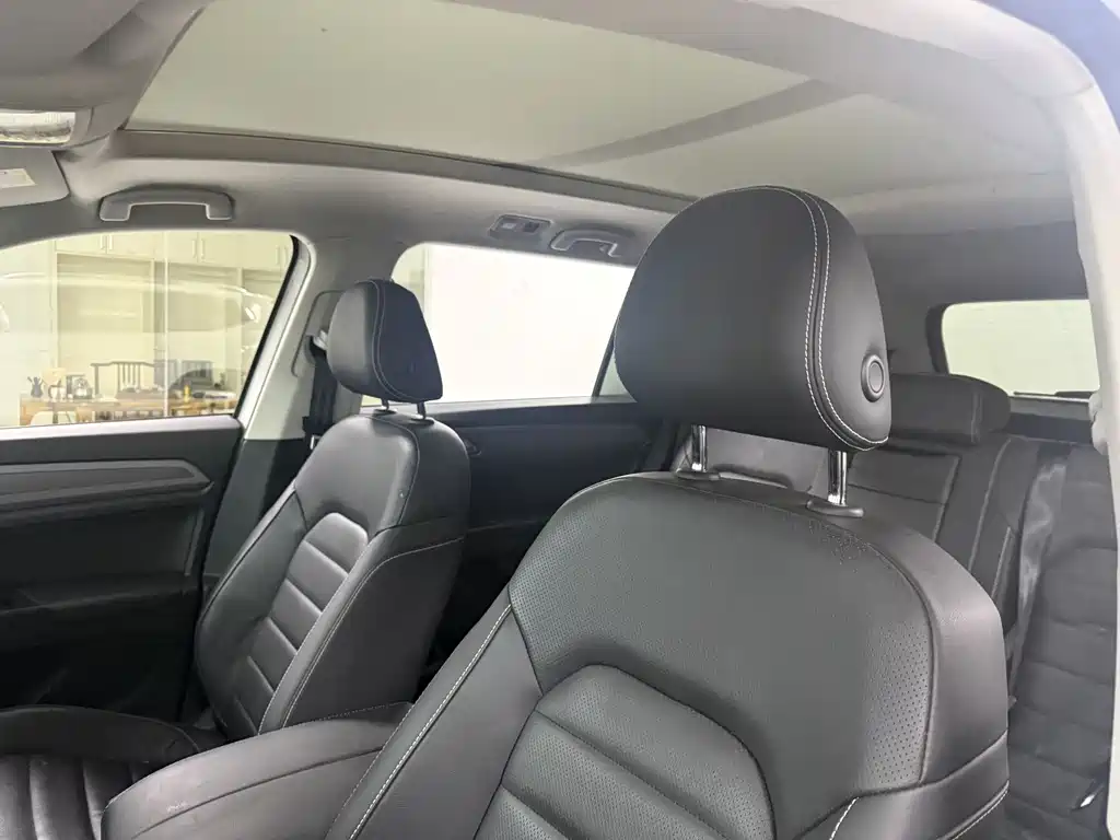 Volkswagen Teramont 2018 — фото 11