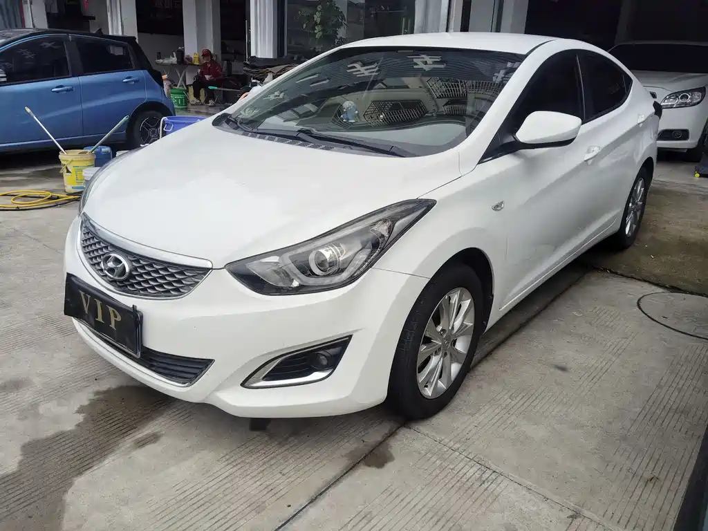 Hyundai Elantra 2016