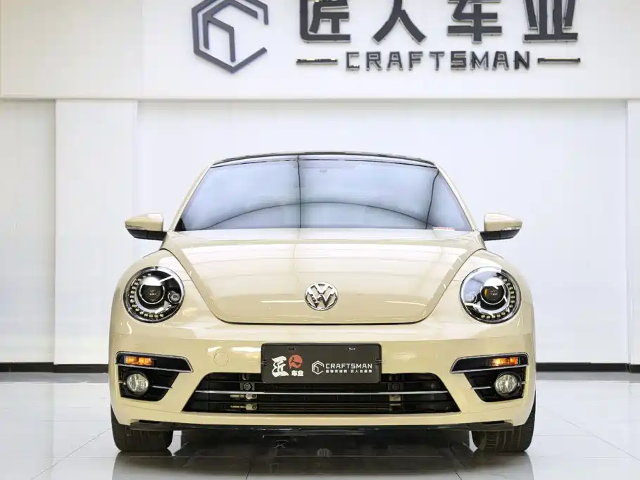 Volkswagen Beetle 2020 — фото 17
