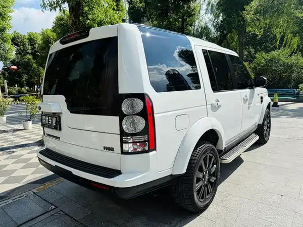 Land Rover Discovery 2016