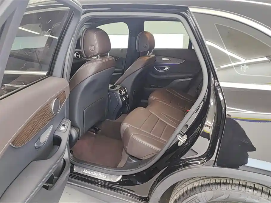 Mercedes-Benz GLC 2022 — фото 11