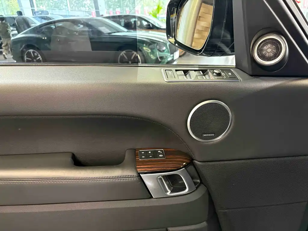 Land Rover Range Rover 2017 — фото 10