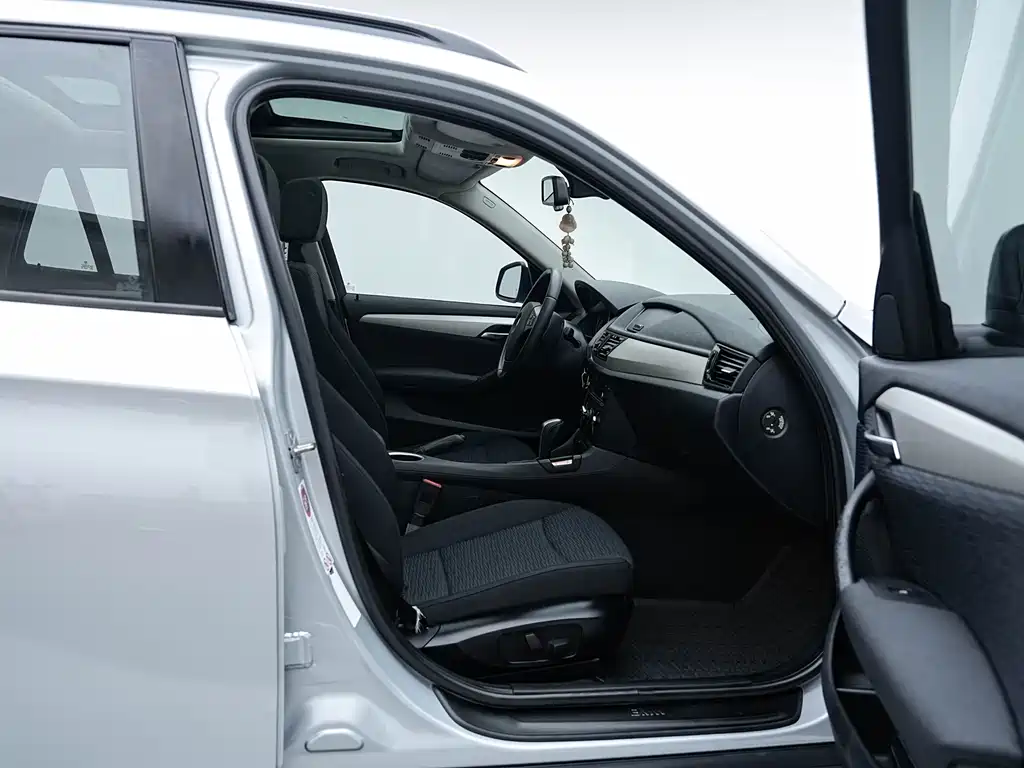 BMW X1 2013 — фото 10