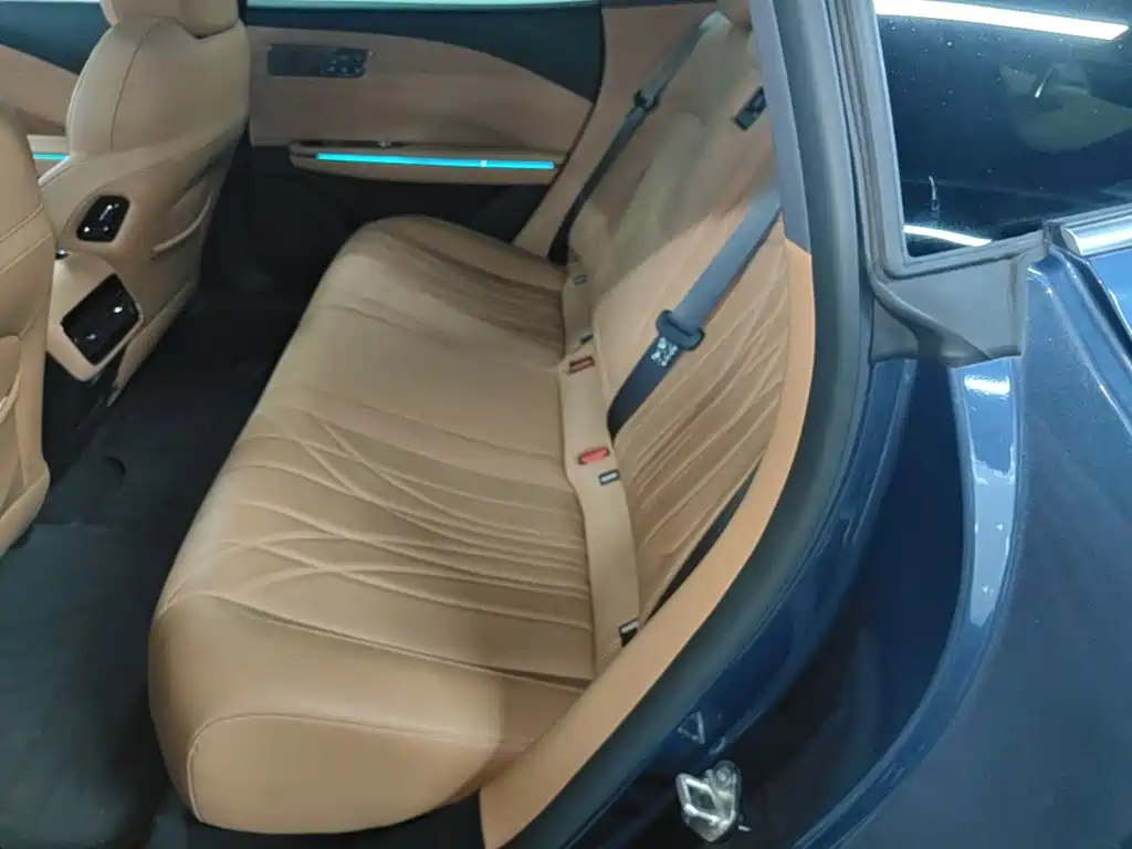 Geely Galaxy Starshine 8 2025 — фото 17