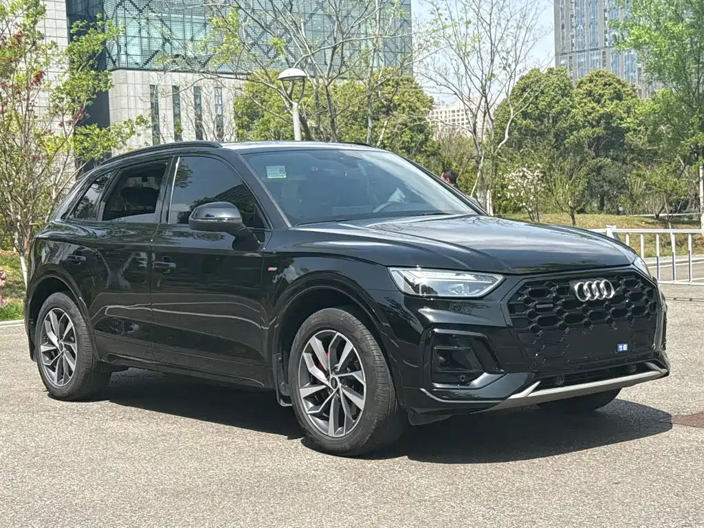 Audi Q5L 2025