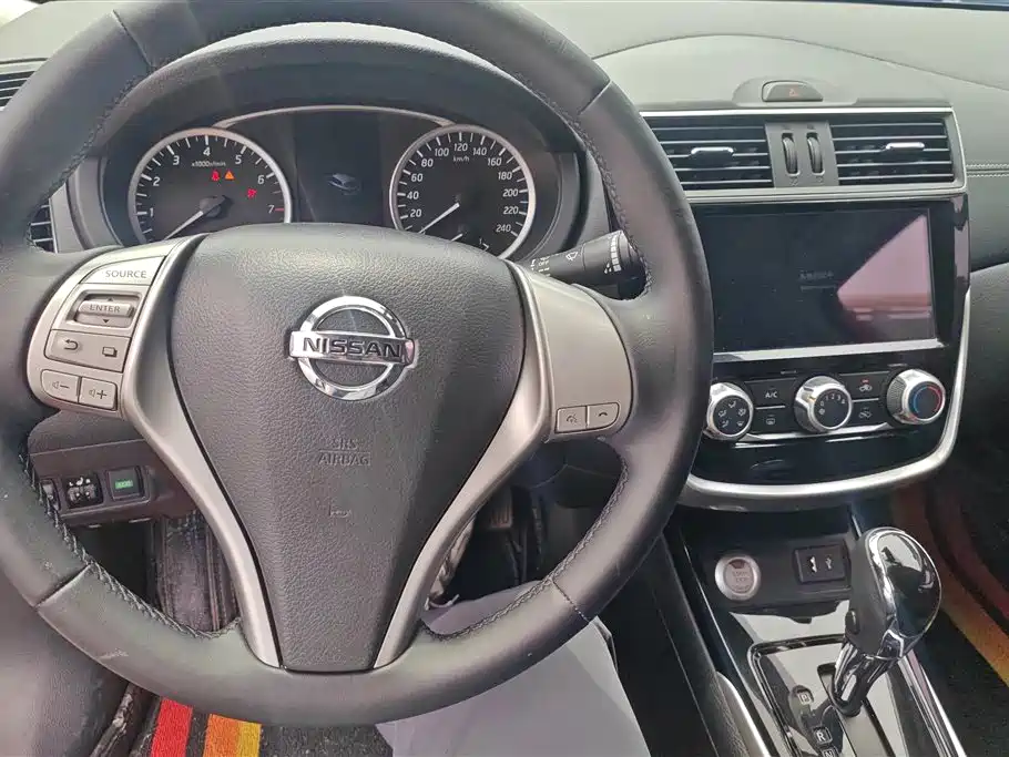 Nissan Tiida 2019 — фото 12