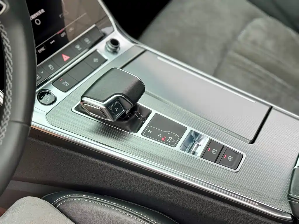 Audi A6L 2022 — фото 19
