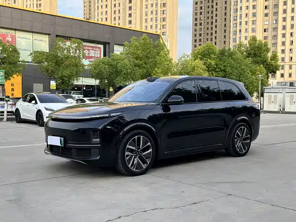 Li Auto L8 2024