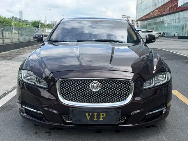 Jaguar XJ 2013