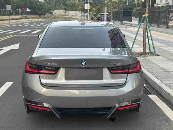 BMW i3 2022