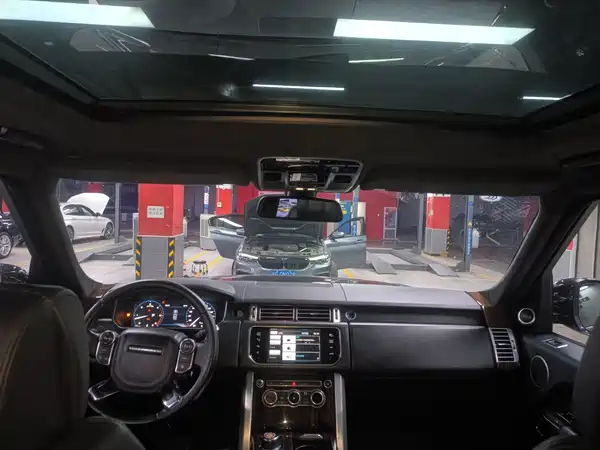 Land Rover Range Rover 2013
