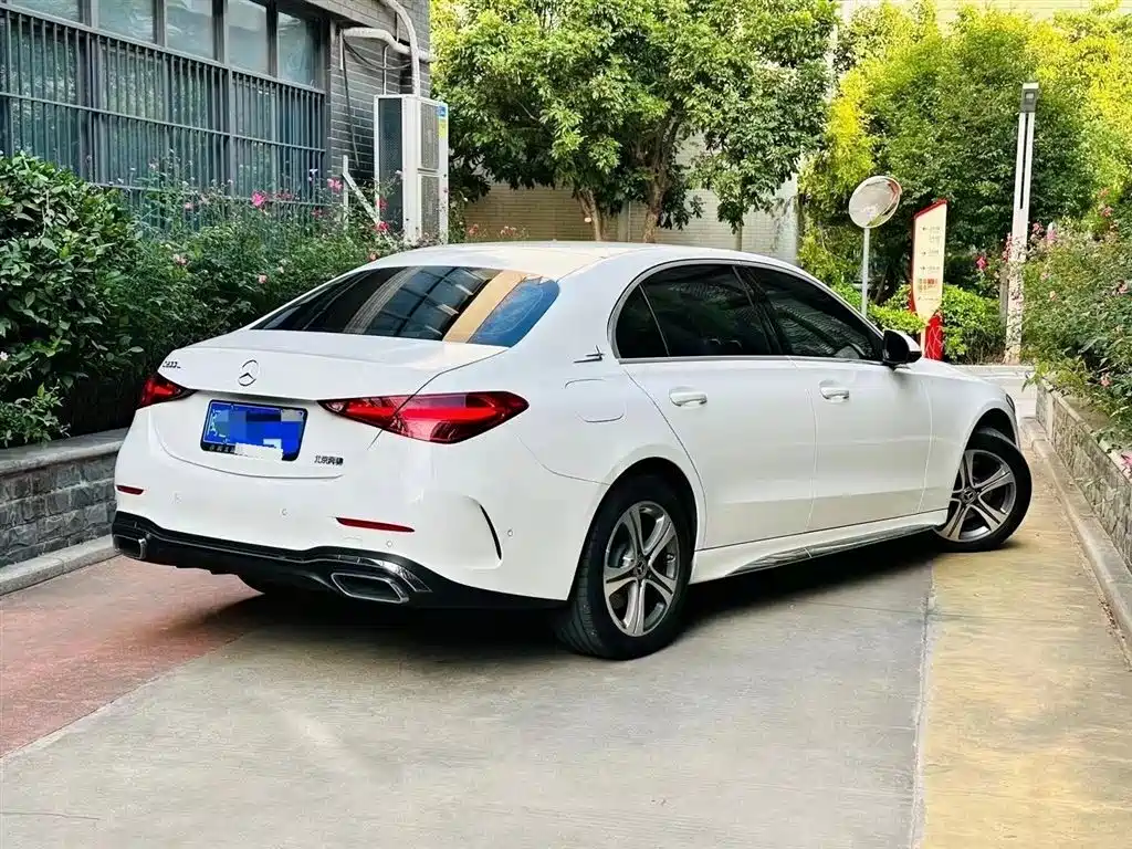 Mercedes-Benz C-Class 2022 — фото 4